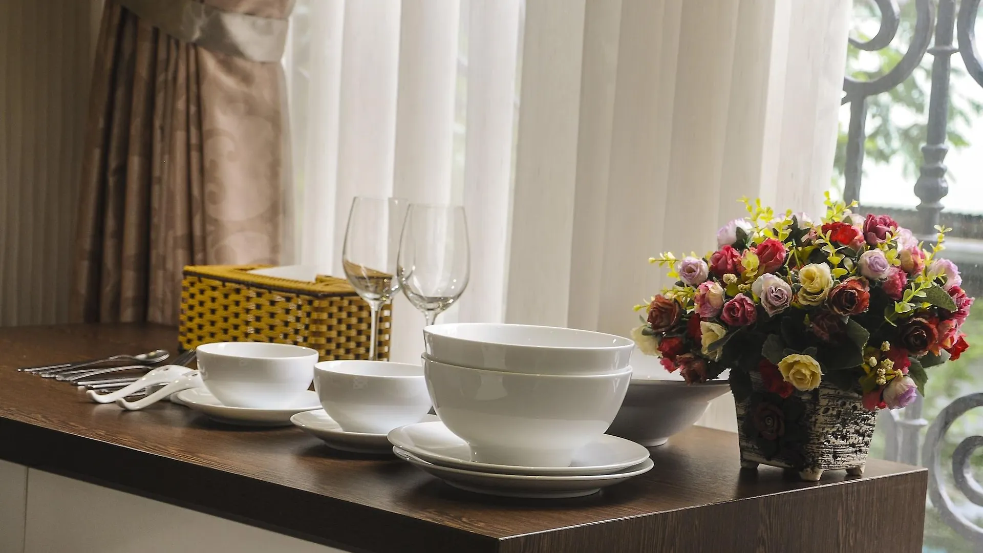 Sunny Serviced Apartment Ho Chi Minh City