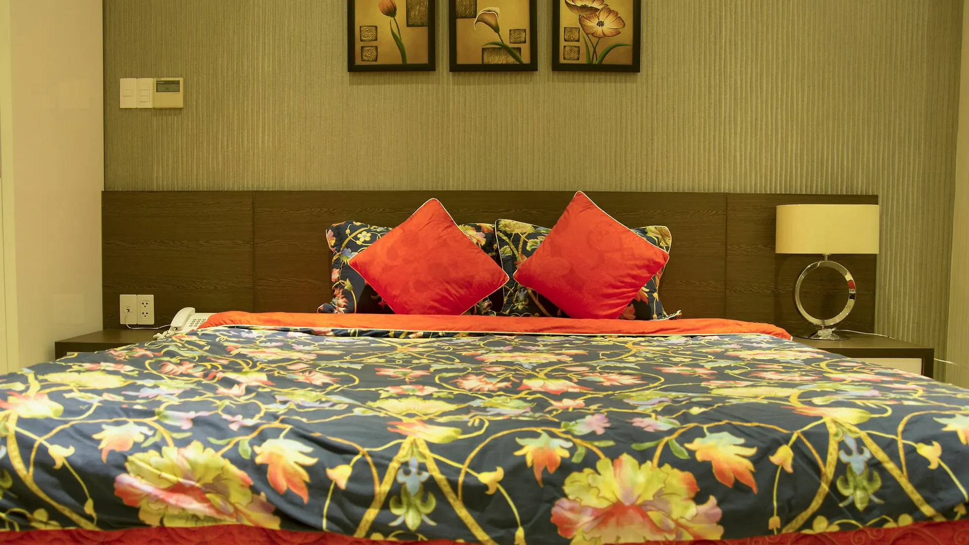 Sunny Serviced Apartment Ho Chi Minh City 0*,