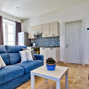  Apartment Ursula Self Catering And 1-br In By Tritoni Malta